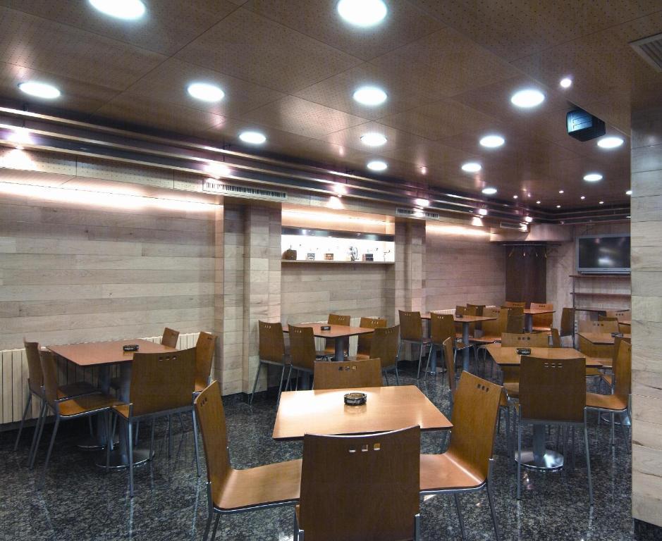 Hotel Chane La Puebla De Alfinden Екстер'єр фото